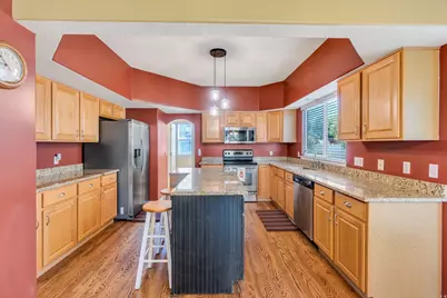 942 E Curlew Cir, Draper, UT 84020 - Photo 11