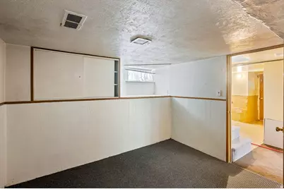 1048 E Barbara Pl, Salt Lake City, UT 84102 - Photo 23
