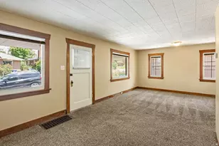 1048 E Barbara Pl, Salt Lake City, UT 84102 - Photo 9