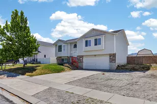 442 E Lindy N, Tooele, UT 84074 - Photo 3