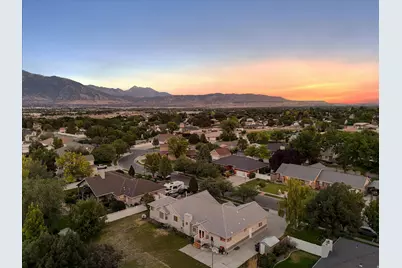 2602 W Singletree Ln S, South Jordan, UT 84095 - Photo 43