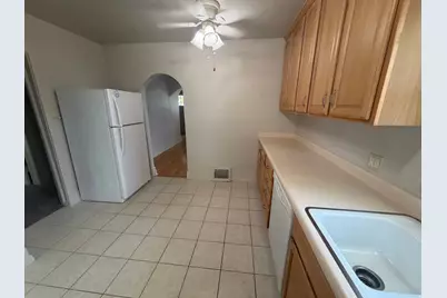 2205 E 3300 S, Millcreek, UT 84109 - Photo 13