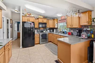 139 S Sheridan St, Stockton, UT 84071 - Photo 7