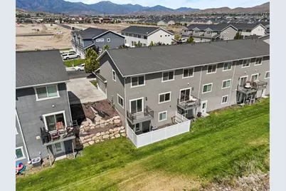 8044 N Clydesdale Dr, Eagle Mountain, UT 84005 - Photo 39