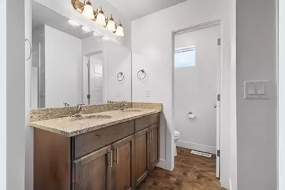 8044 N Clydesdale Dr, Eagle Mountain, UT 84005 - Photo 15