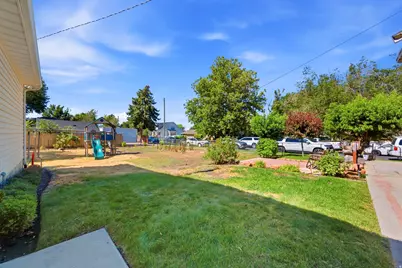 310 E 600 S, Centerville, UT 84014 - Photo 25