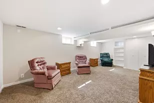 310 E 600 S, Centerville, UT 84014 - Photo 17