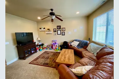 302 E Seagull Ln #22, Saratoga Springs, UT 84045 - Photo 11