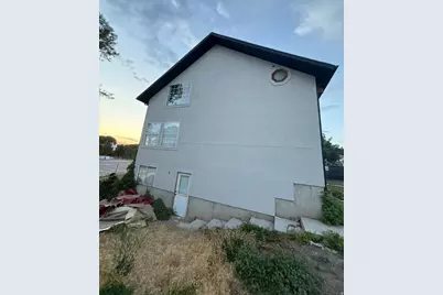 10025 N Oak Rd W, Cedar Hills, UT 84062 - Photo 3