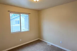 3857 E Cunninghill Dr, Eagle Mountain, UT 84005 - Photo 13