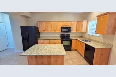 3857 E Cunninghill Dr, Eagle Mountain, UT 84005 - Photo 3