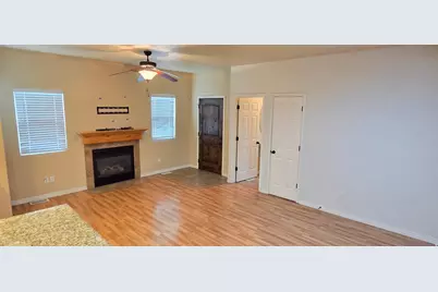 3857 E Cunninghill Dr, Eagle Mountain, UT 84005 - Photo 5
