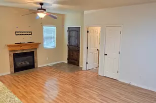 3857 E Cunninghill Dr, Eagle Mountain, UT 84005 - Photo 5