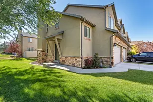 12556 S Alice Springs Ct, Riverton, UT 84065 - Photo 3