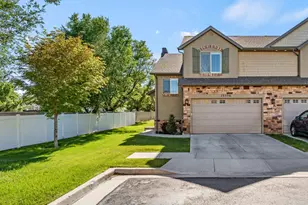 12556 S Alice Springs Ct, Riverton, UT 84065 - Photo 1