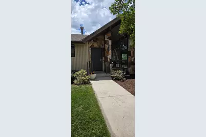 3608 E Brighton Point Dr S, Cottonwood Heights, UT 84121 - Photo 3
