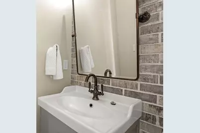 2303 W 900 N, Layton, UT 84041 - Photo 9