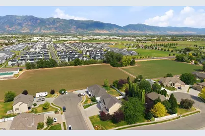 2303 W 900 N, Layton, UT 84041 - Photo 91