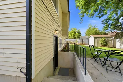 1030 N 250 W, Layton, UT 84041 - Photo 29