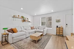 1093 E Yard Row, Saratoga Springs, UT 84045 - Photo 5