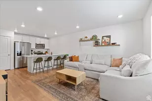 1093 E Yard Row, Saratoga Springs, UT 84045 - Photo 3