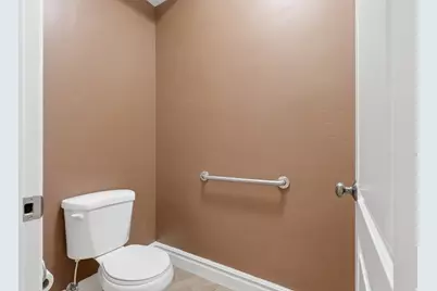 122 E Box Elder Dr, Grantsville, UT 84029 - Photo 9