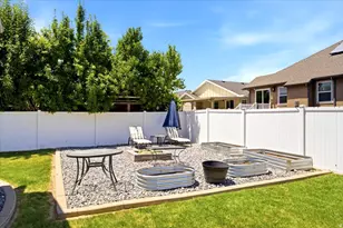 945 E James Cir S, Clearfield, UT 84015 - Photo 25