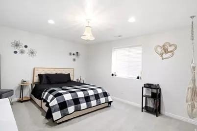 945 E James Cir. S, Clearfield, UT 84015 - Photo 21