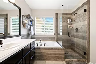 945 E James Cir. S, Clearfield, UT 84015 - Photo 13