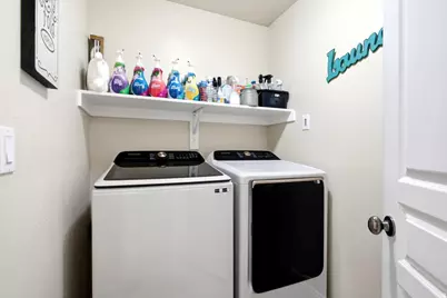 945 E James Cir. S, Clearfield, UT 84015 - Photo 17