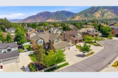 2749 S Glenn Abbey Cir E, Sandy, UT 84093 - Photo 49