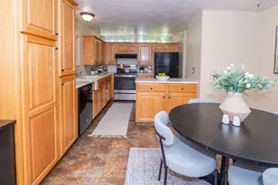 842 Aspen East Dr E, Layton, UT 84041 - Photo 15