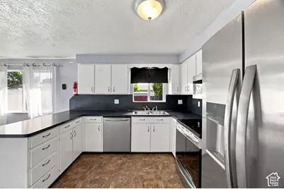 887 S 150 W, Tremonton, UT 84337 - Photo 3