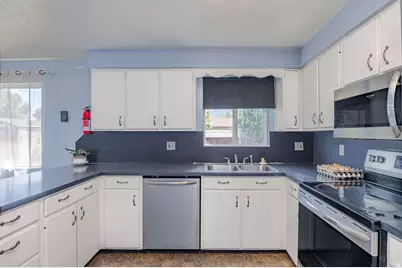 887 S 150 W, Tremonton, UT 84337 - Photo 5