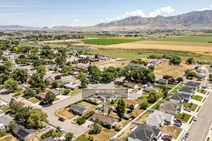 887 S 150 W, Tremonton, UT 84337 - Photo 19