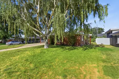 785 Simoron Dr, Ogden, UT 84404 - Photo 3