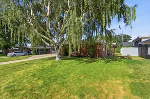785 Simoron Dr, Ogden, UT 84404 - Photo 3