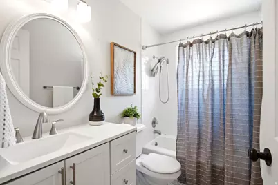 5826 S Village Way E, South Ogden, UT 84403 - Photo 17
