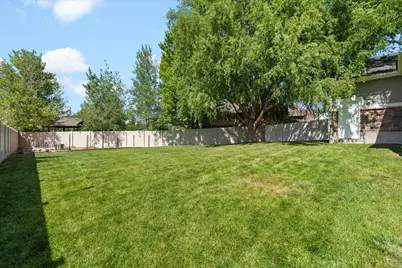 1072 S 1875 W, Syracuse, UT 84075 - Photo 35