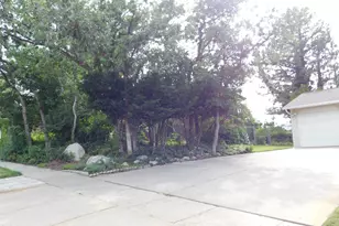 2148 S Carolyn Way, Bountiful, UT 84010 - Photo 37