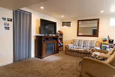 2105 W 3875 S, Roy, UT 84067 - Photo 21