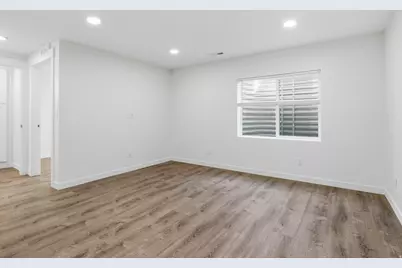 4515 Hurstbourne Dr E, Eagle Mountain, UT 84005 - Photo 19