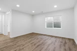 4515 Hurstbourne Dr E, Eagle Mountain, UT 84005 - Photo 19