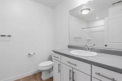 4515 Hurstbourne Dr E, Eagle Mountain, UT 84005 - Photo 17