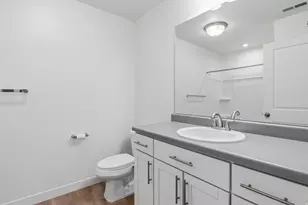 4515 Hurstbourne Dr E, Eagle Mountain, UT 84005 - Photo 17