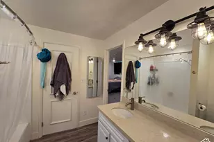 2727 N Edgewood Dr, Provo, UT 84604 - Photo 13