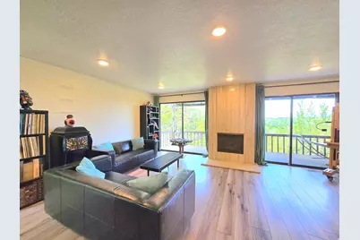 2727 N Edgewood Dr, Provo, UT 84604 - Photo 3