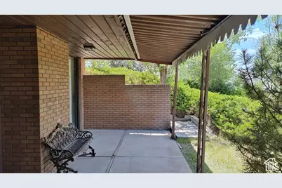 2727 N Edgewood Dr, Provo, UT 84604 - Photo 25