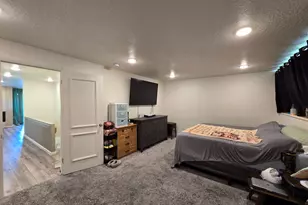 2727 N Edgewood Dr, Provo, UT 84604 - Photo 13