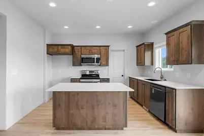 1635 S Sageberry Dr #340, Santaquin, UT 84655 - Photo 5